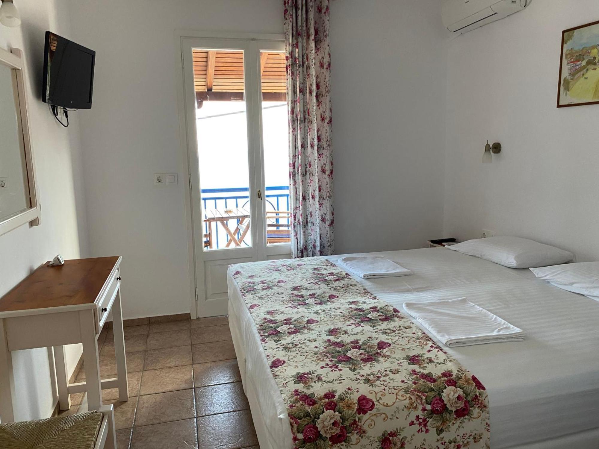 Nostos Hotel Patitíri Kültér fotó