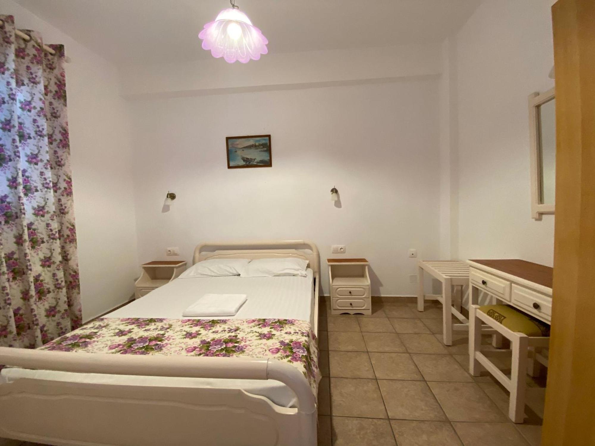 Nostos Hotel Patitíri Kültér fotó