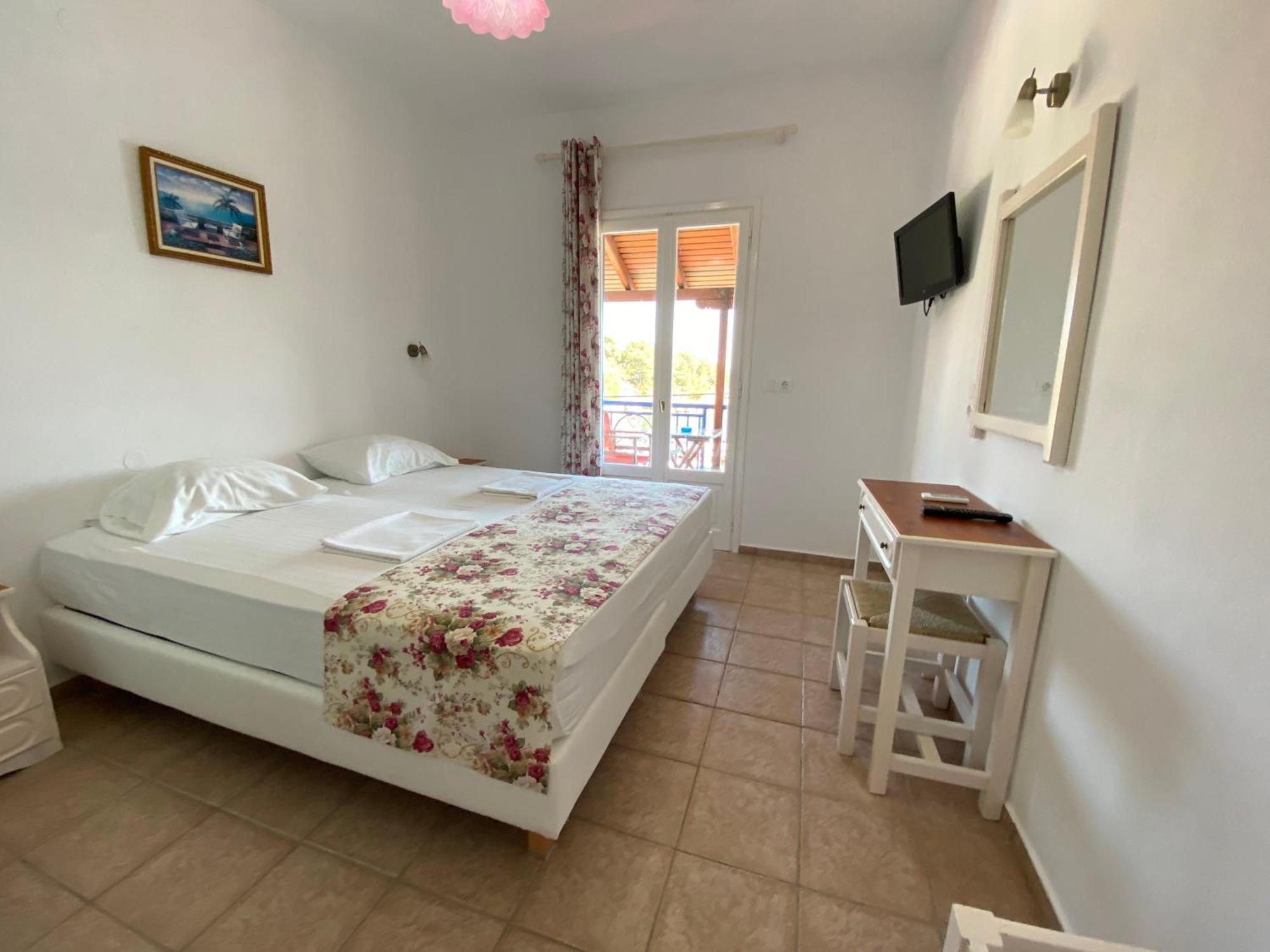 Nostos Hotel Patitíri Kültér fotó